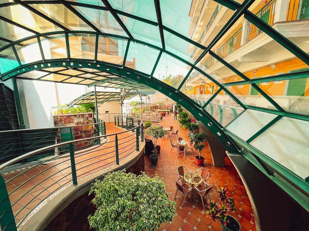 Apartamentos La Carabela Puerto de la Cruz  Apartment Puerto de la Cruz (Tenerife)